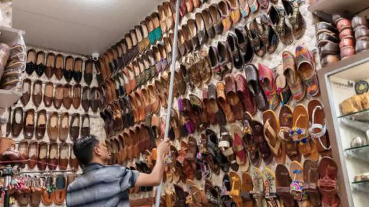 Chappal market sale near me